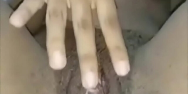 babes,masturbation,shaved pussy,solo